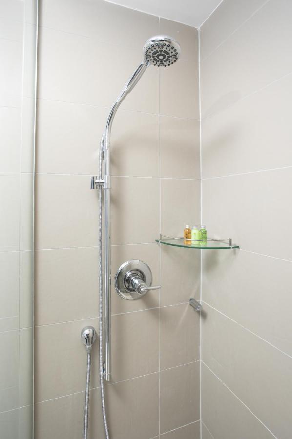 Stylish Suite At 300 Front Street W تورونتو المظهر الخارجي الصورة